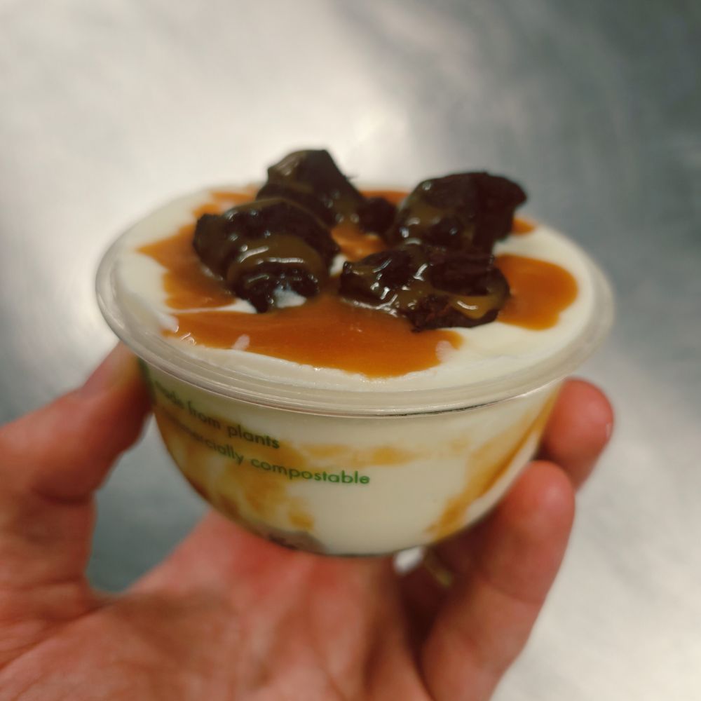 Wanilia, brownie, karmel - deser lodowy (220 g) - 4 szt.